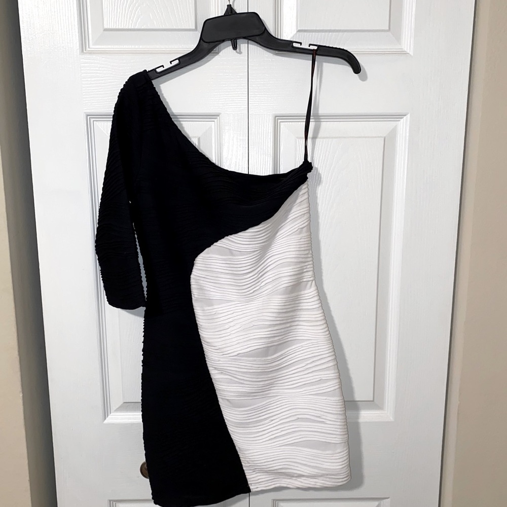 Single Sleeve Abstract Mini Dress